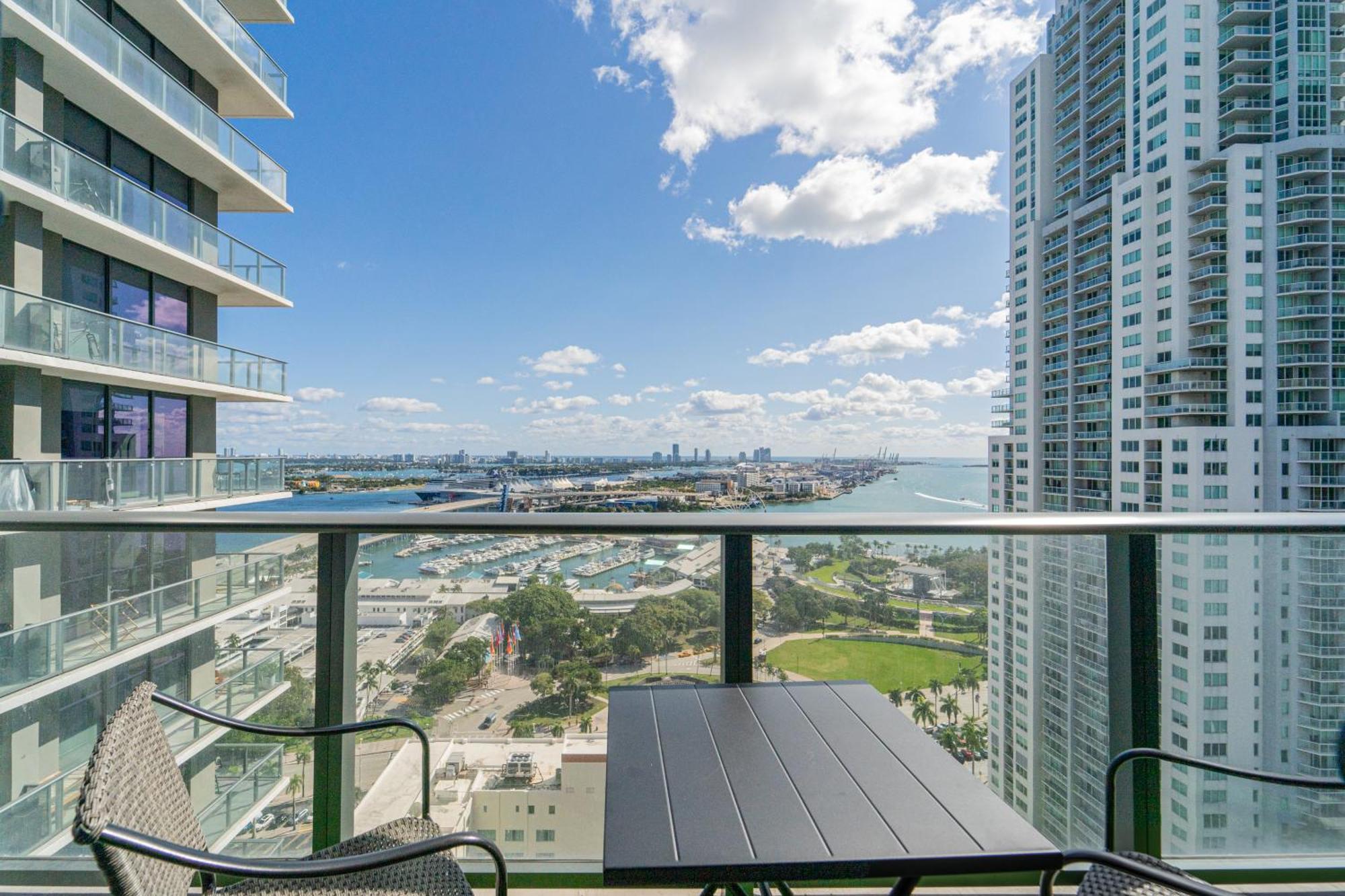 Tr Miami 2 Bedroom, 1 Bedroom, And Studio Condos With Balconies 外观 照片