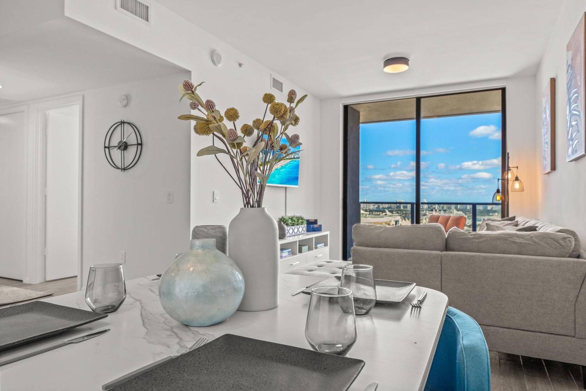 Tr Miami 2 Bedroom, 1 Bedroom, And Studio Condos With Balconies 外观 照片